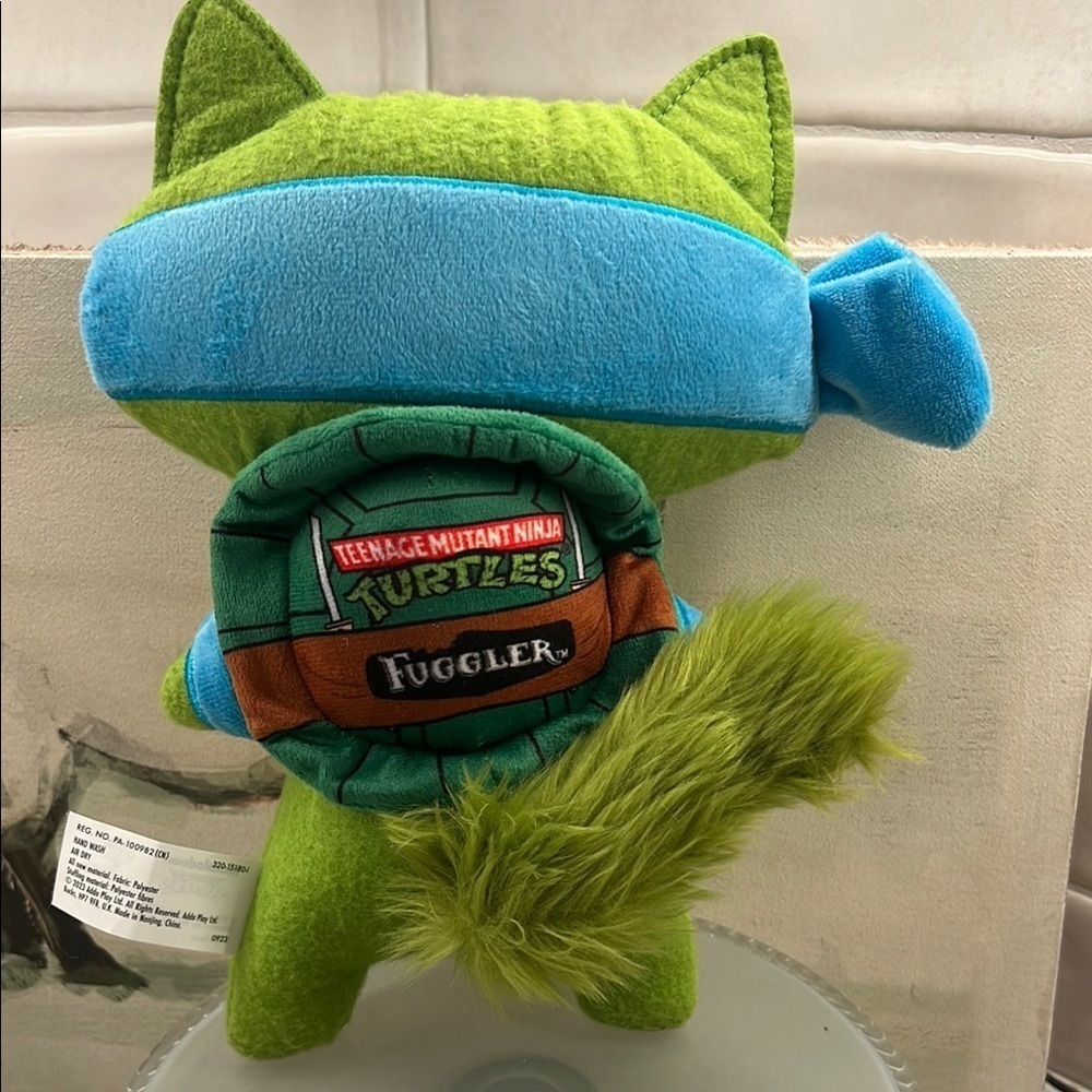 The Teenage Mutant Ninja Turtles Limited Edition Fuggler - Leonardo - Picture 4 of 4
